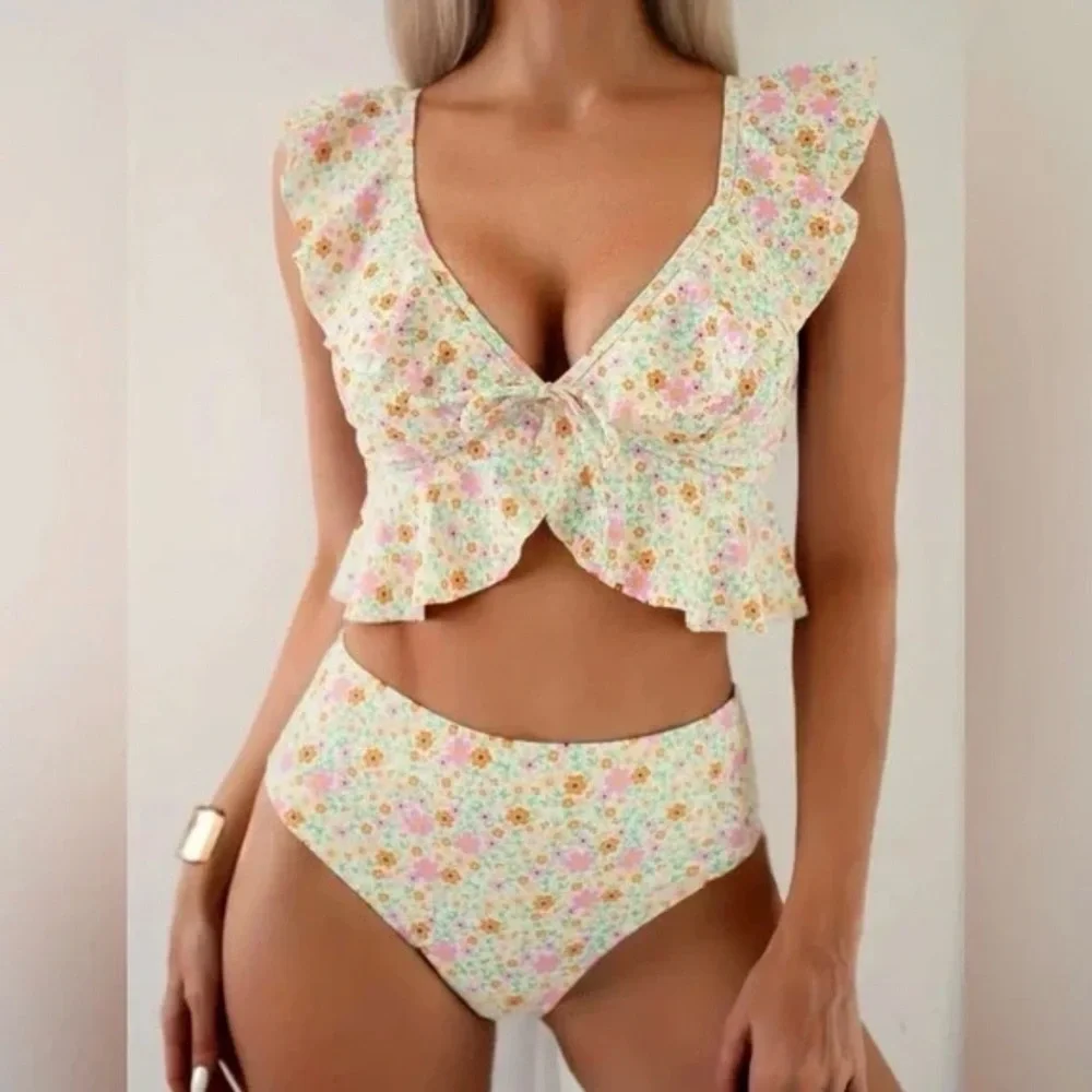 Floral Ruffle Bikini Set - Picture 11 of 12
